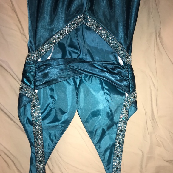 PROM DRESS - Picture 4 of 6